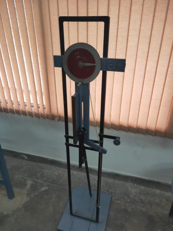 Dynamics of Machines Laboratory